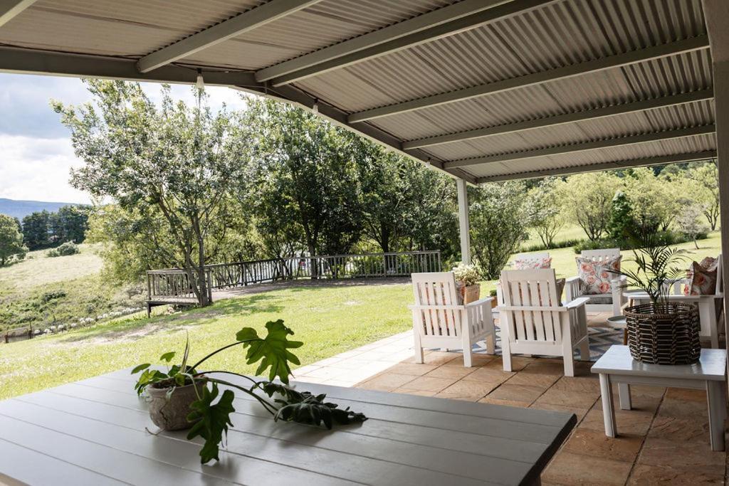 Porterfield Guest House, Champagne Valley Buitenkant foto