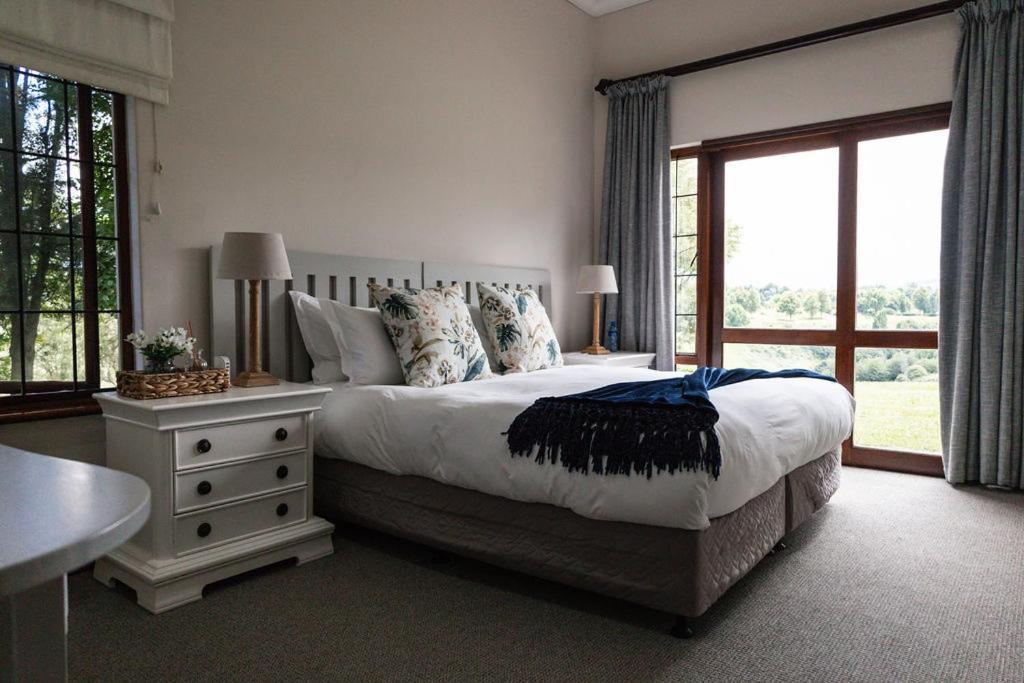 Porterfield Guest House, Champagne Valley Buitenkant foto