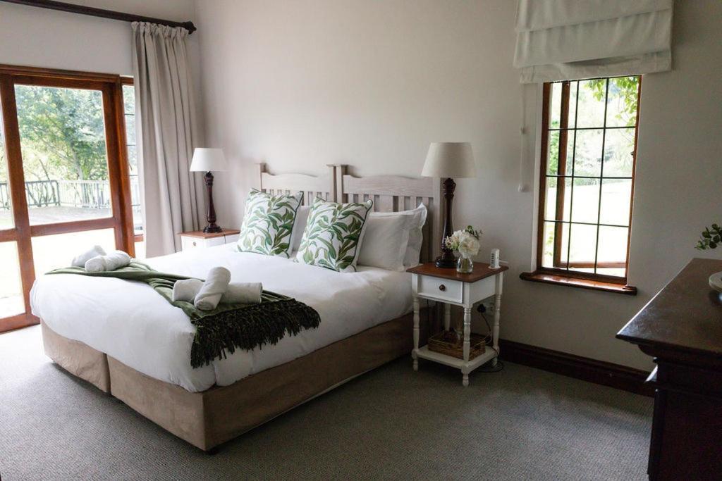 Porterfield Guest House, Champagne Valley Buitenkant foto