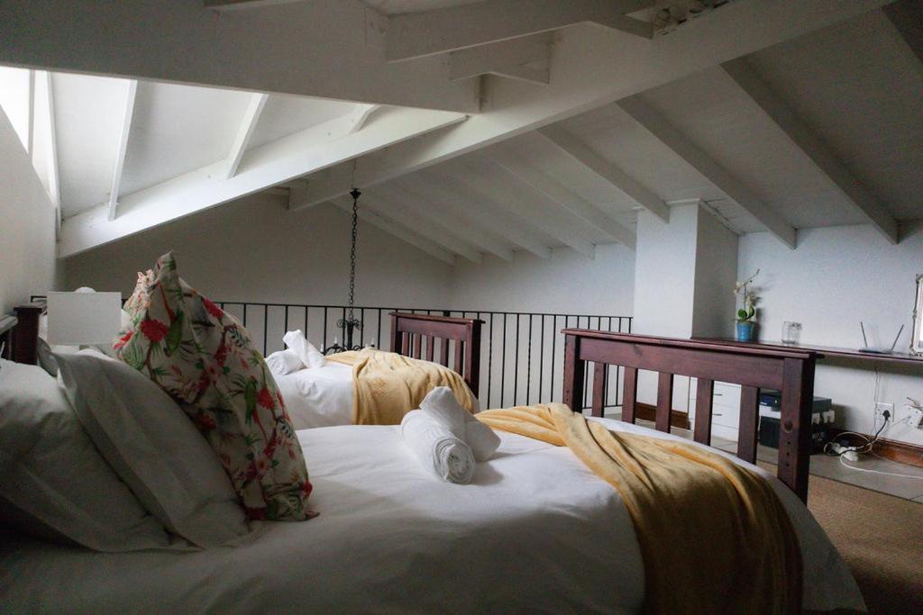 Porterfield Guest House, Champagne Valley Buitenkant foto